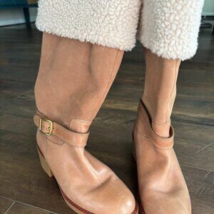 Women's leather and sherpa winter boots